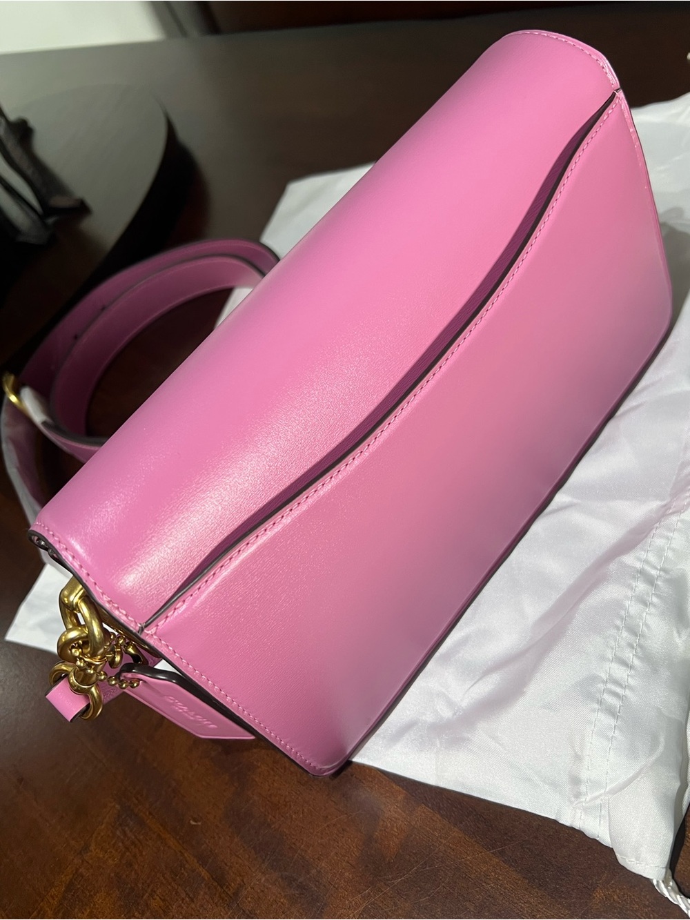 Coach Tabby 26 in Fuchsia 🩷 - Picture 3 of 4